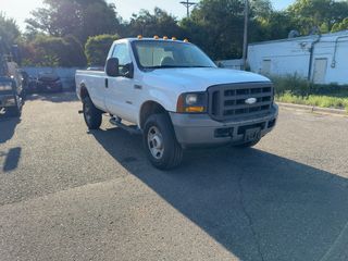 2005 Ford F-350 - Exterior Front Right Corner Image